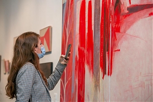 Презентация каталога выставки Элиде Кабасси «Предел и бесконечность»