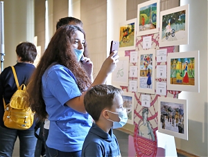 В Государственном музее — культурном центре «Интеграция» имени Н.А. Островского прошла выставка «Колесо в искусстве»