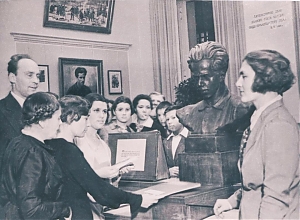 Продлена выставка «История музея за 80 лет»